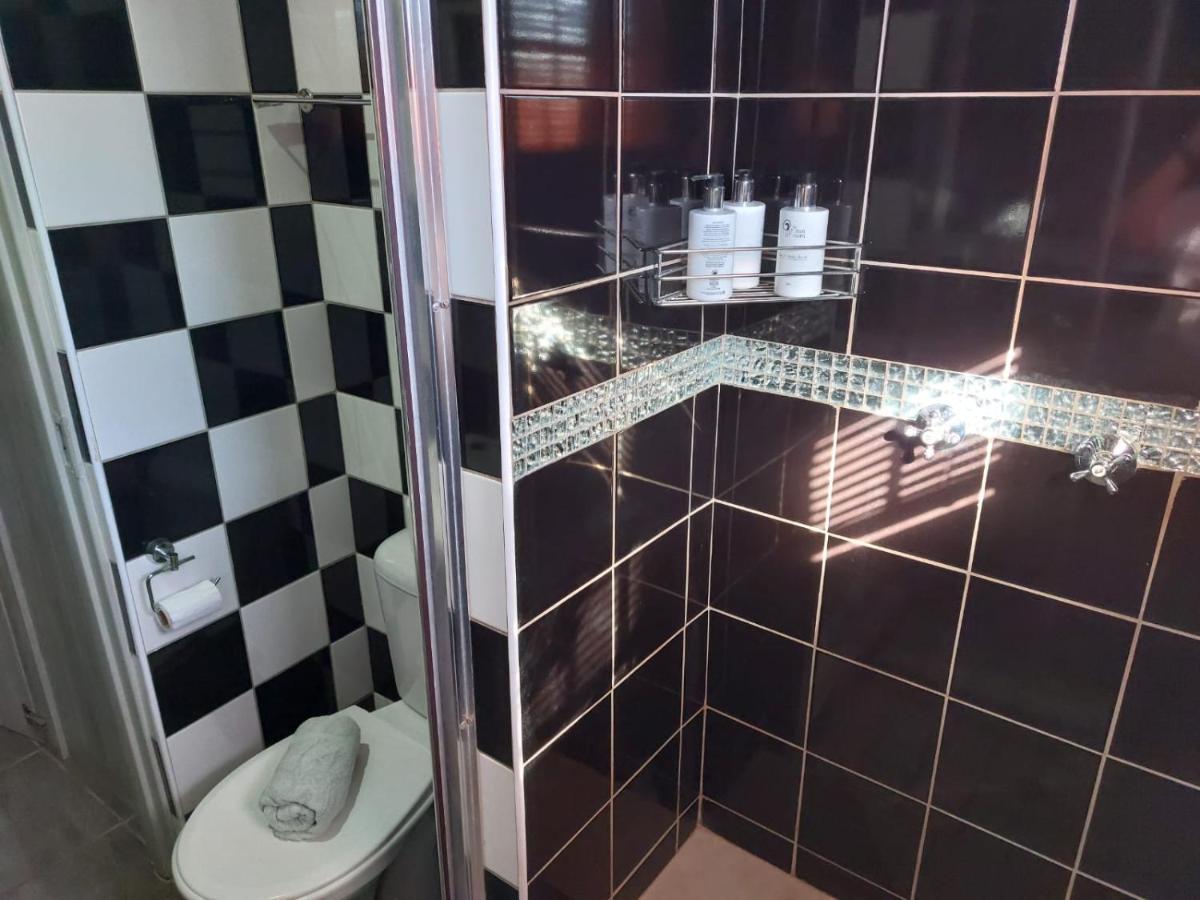 Wisteria Lane Guesthouse Postmasburg Экстерьер фото