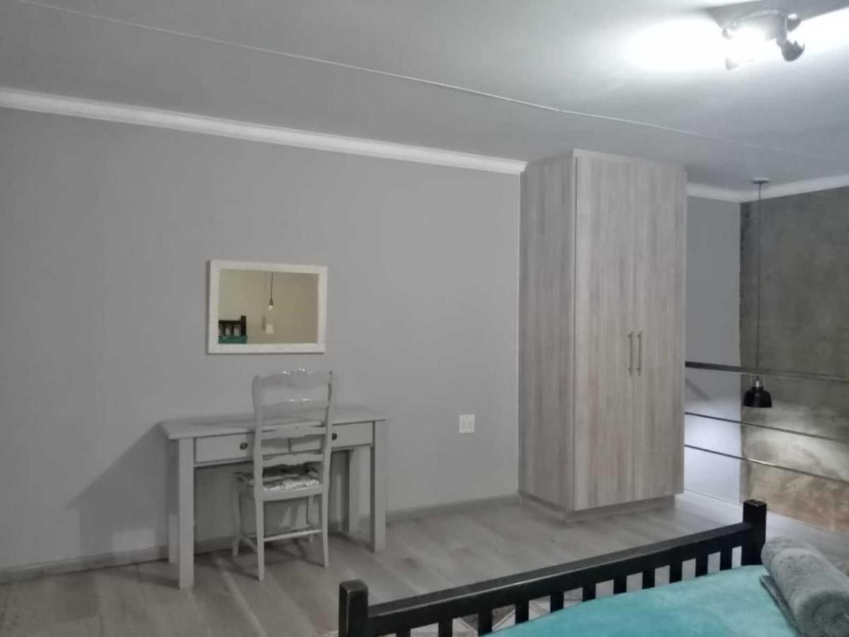 Wisteria Lane Guesthouse Postmasburg Экстерьер фото