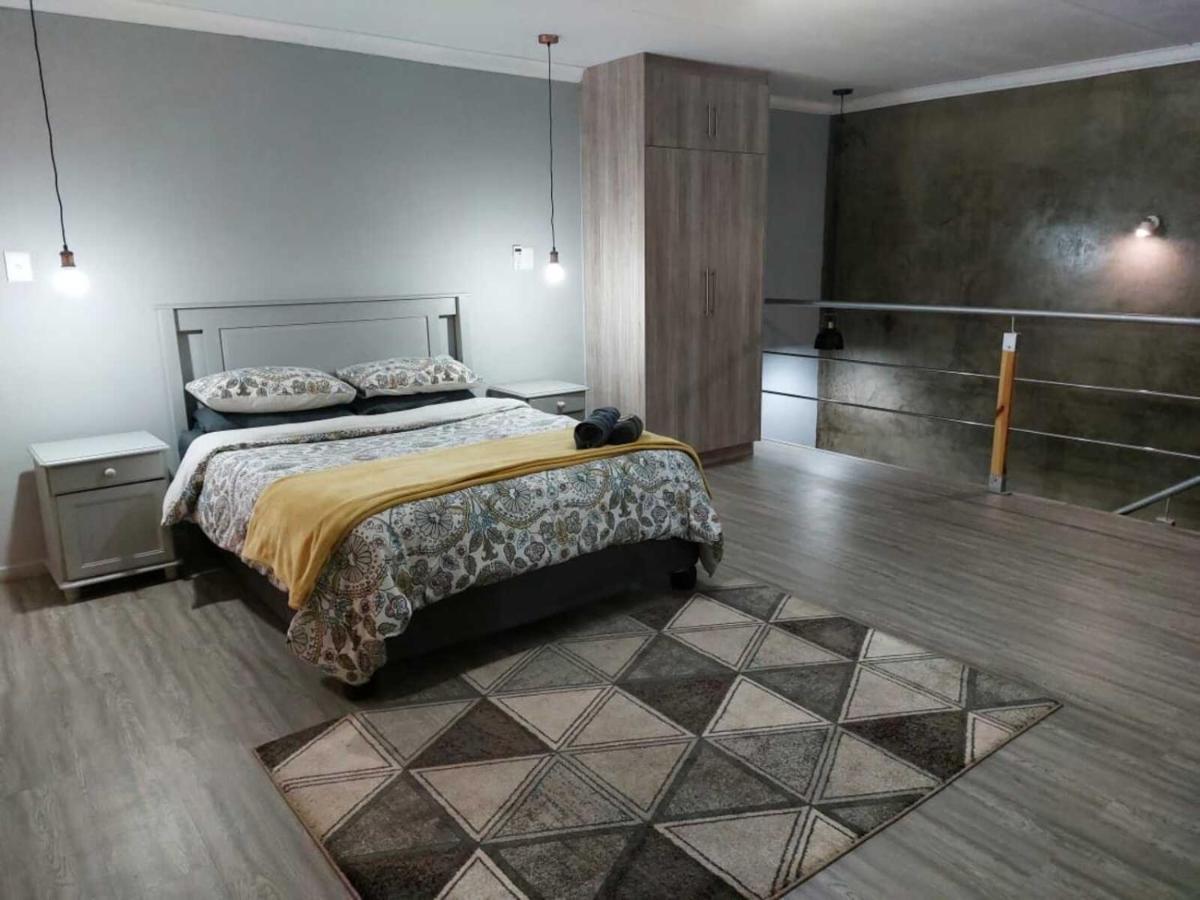 Wisteria Lane Guesthouse Postmasburg Экстерьер фото